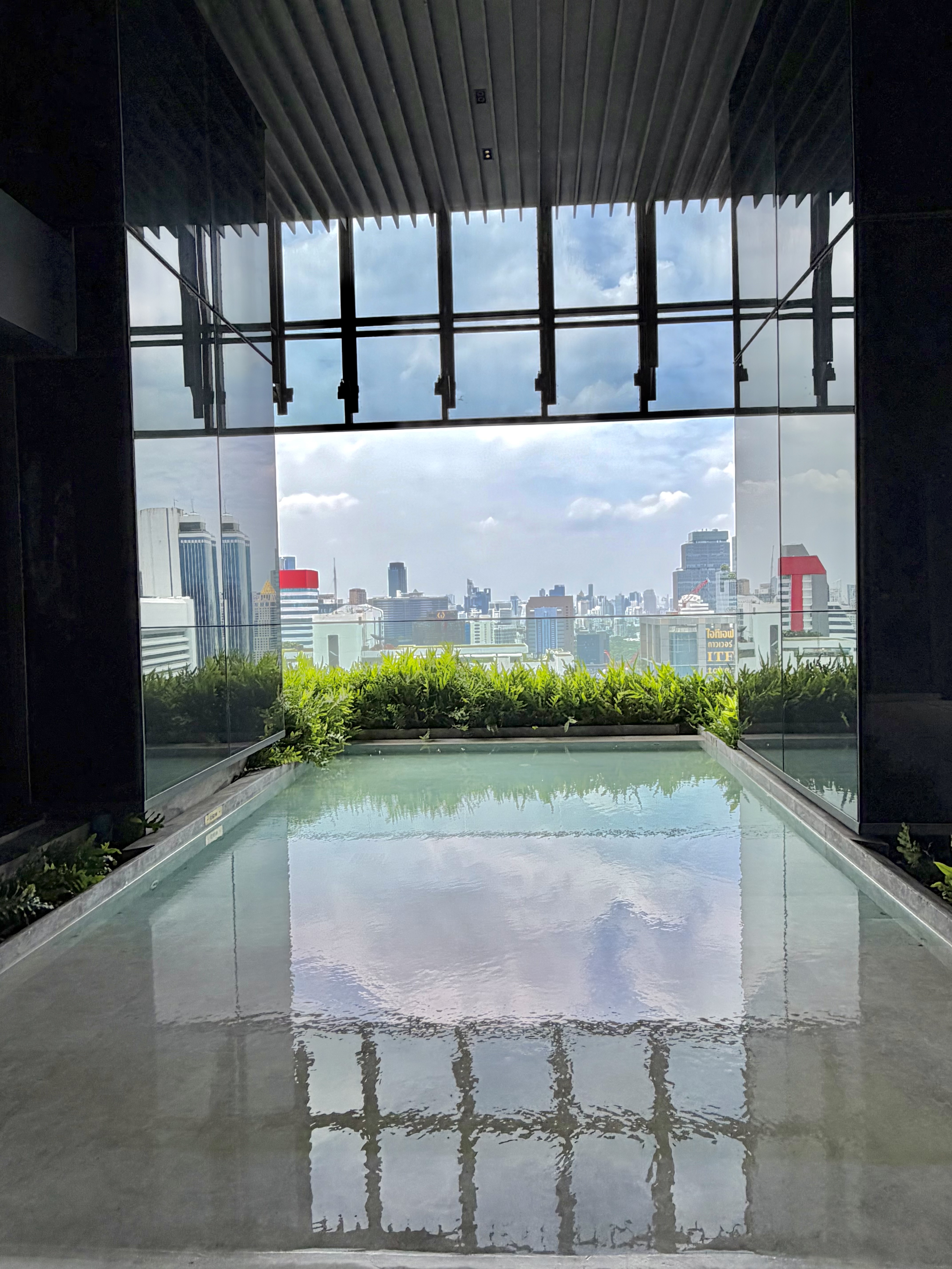5-MinWalkBTS | Pool-View 35th FL | PrivateJacuzzi — managed short-term rental in Bangkok