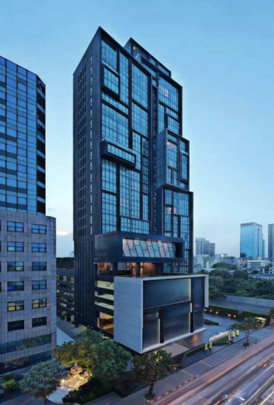 Floor 13th SkyViews • BTS Ekkamai • Pool & Gym — managed short-term rental in Bangkok