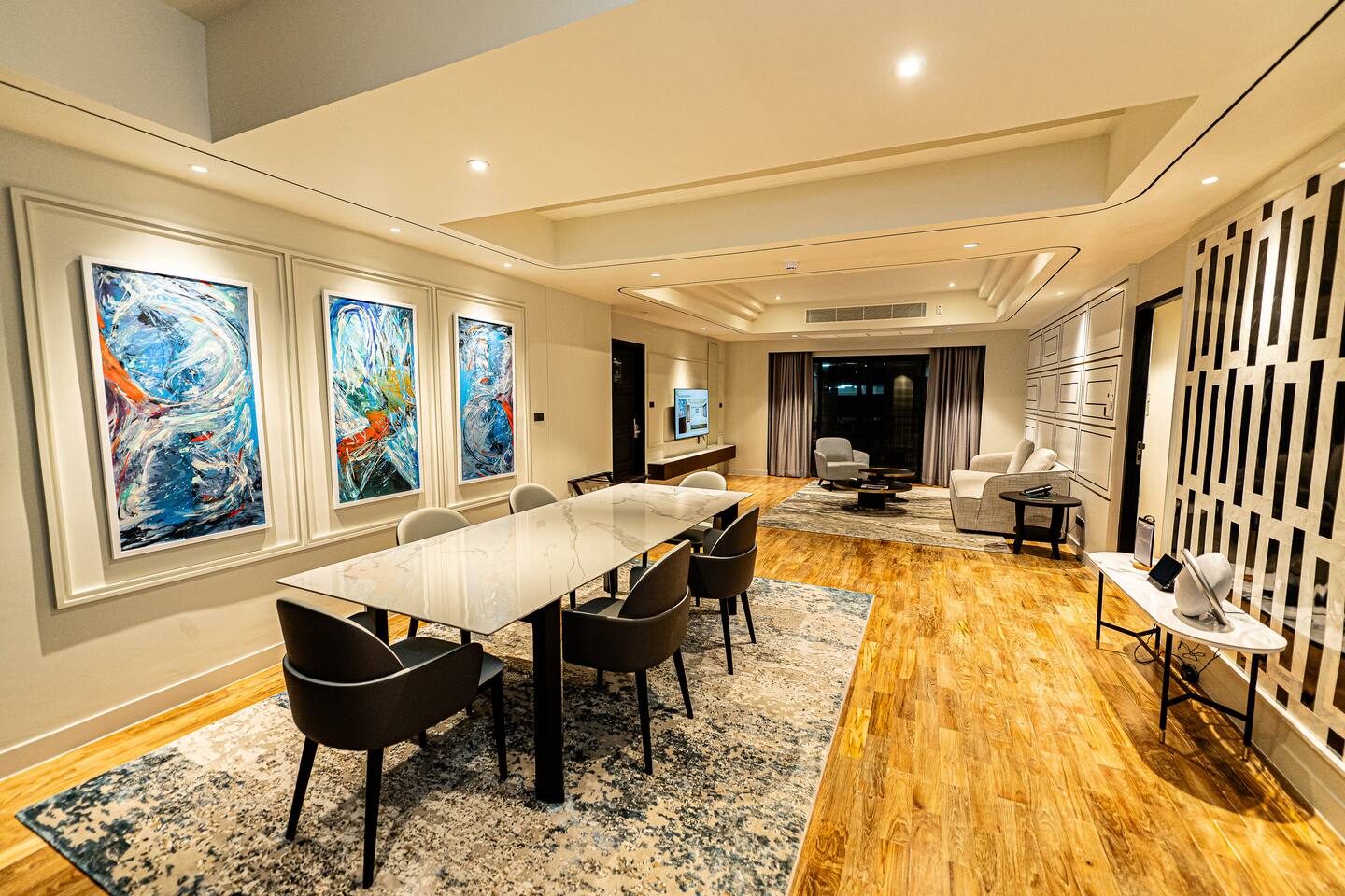 Floral Court Spacious 2BR | 151m² in Asoke — managed short-term rental in Bangkok