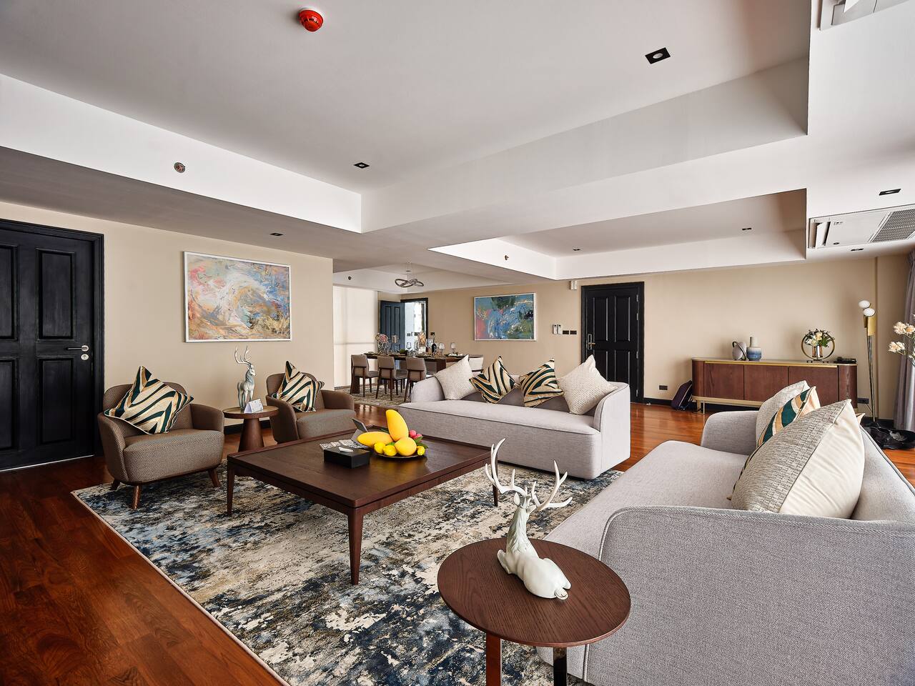 182m² 3BR Residence near BTS | Floral Court — managed short-term rental in Bangkok