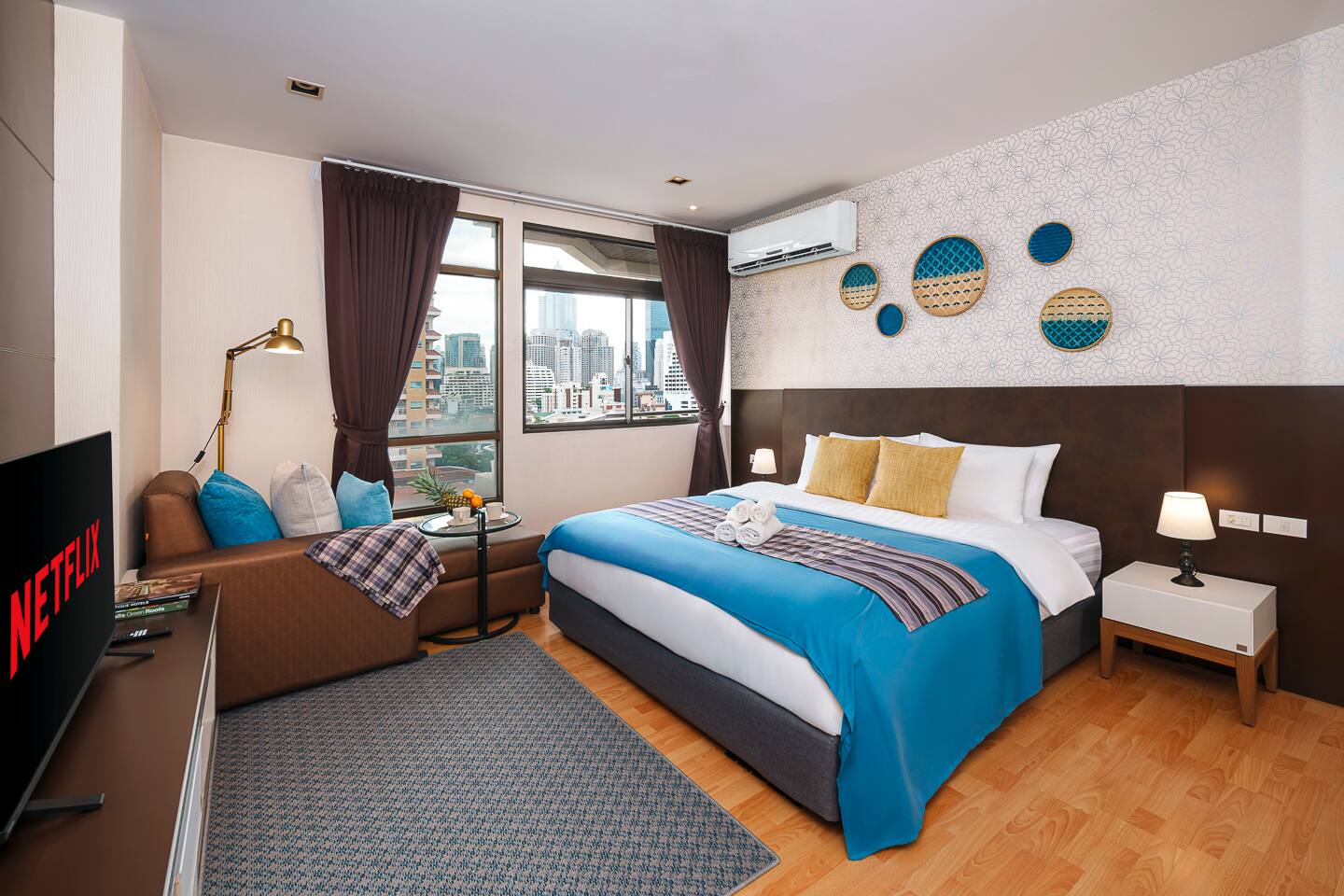 5min-Park-BTS-Terminal21-KingBed-FreeParkingWiFi — managed short-term rental in Bangkok