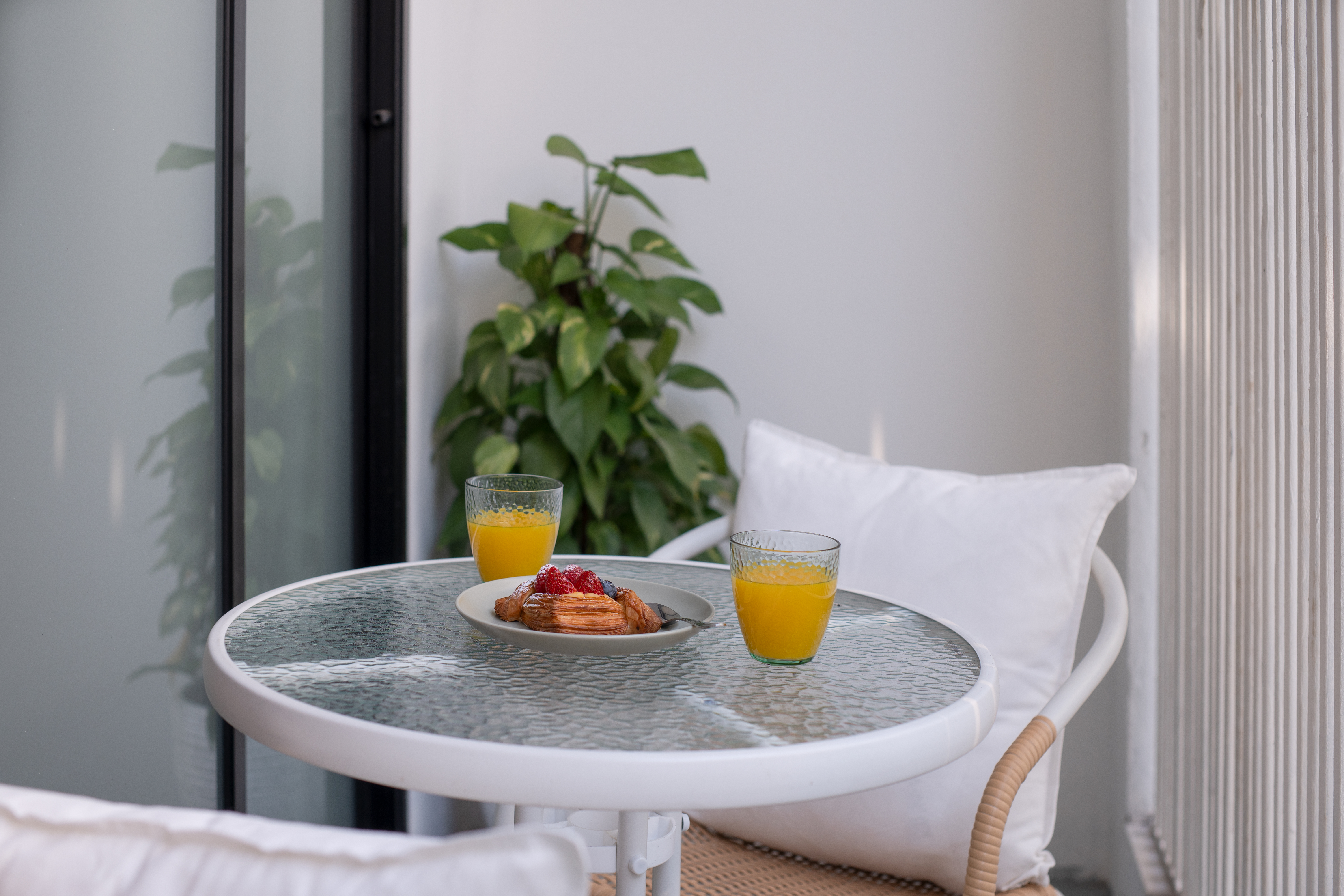 35m²>>ThongLor KingBed/Balcony/WiFi500Mbs/Laundry — managed short-term rental in Bangkok